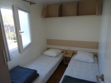 Campingplatz Les Grissotières Wohnmobilvermietung Zimmer 2 zwei Betten 80/190