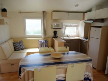 Camping Les Grissotières mobile home rental Mary Read lounge.