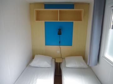  Camping les Grissotières rental Mobil home bedroom 2 single bed 80/190