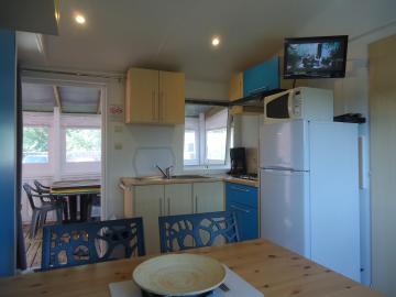  Camping les Grissotières location Mobil home coin cuisine