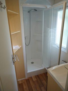 Campsite les Grissotières Alquiler de casa móvil cuarto de ducha