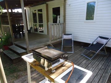 Camping les Grissotières location Mobil home terrasse