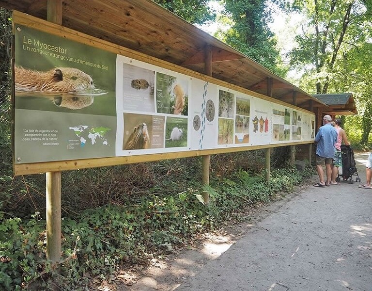 Der Myocastoren-Tierpark in der Nähe des Campingplatzes Les Grissotières